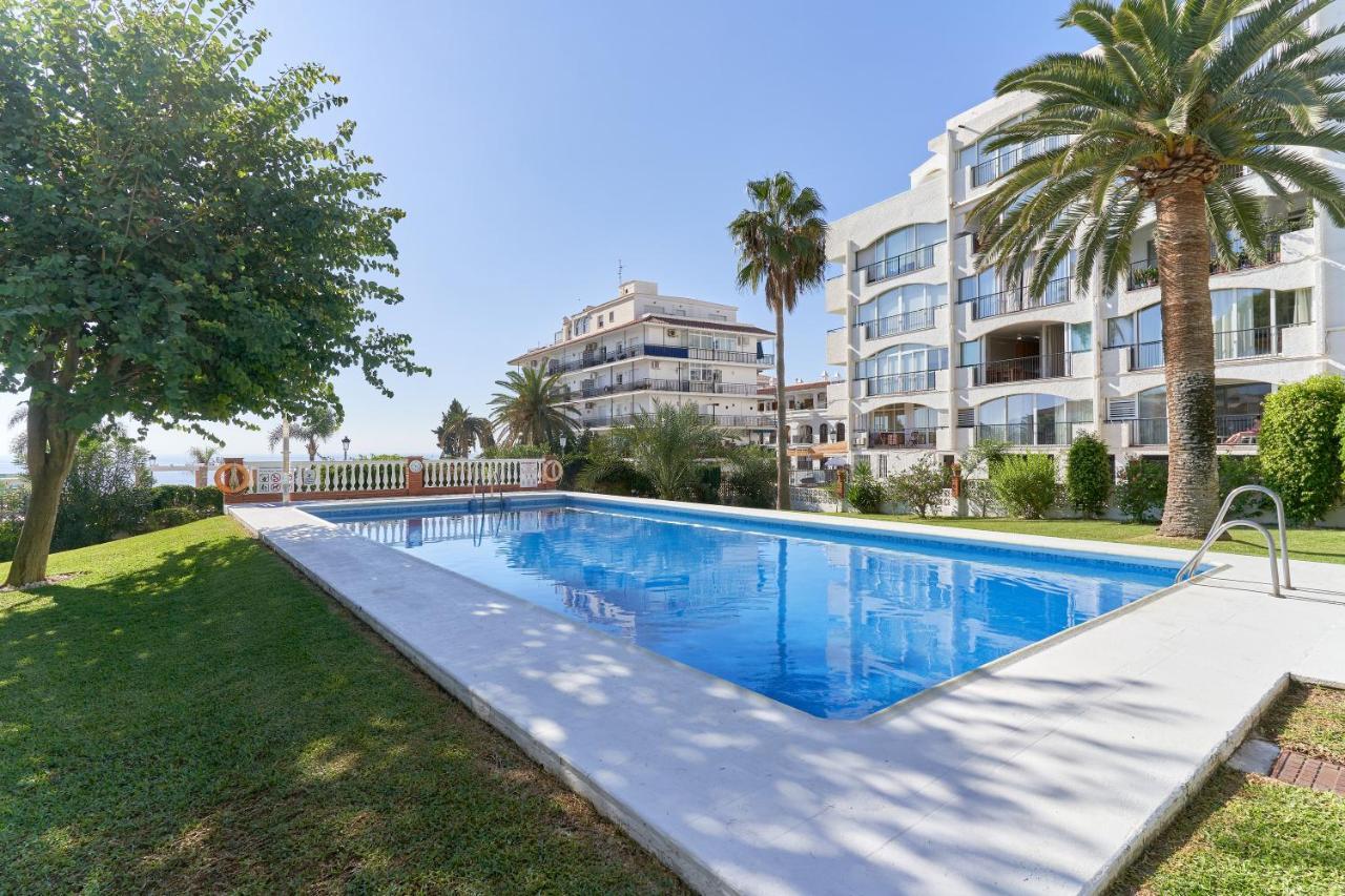 Carabeo 23- Acceso A La Playa Apartment Nerja Exterior photo